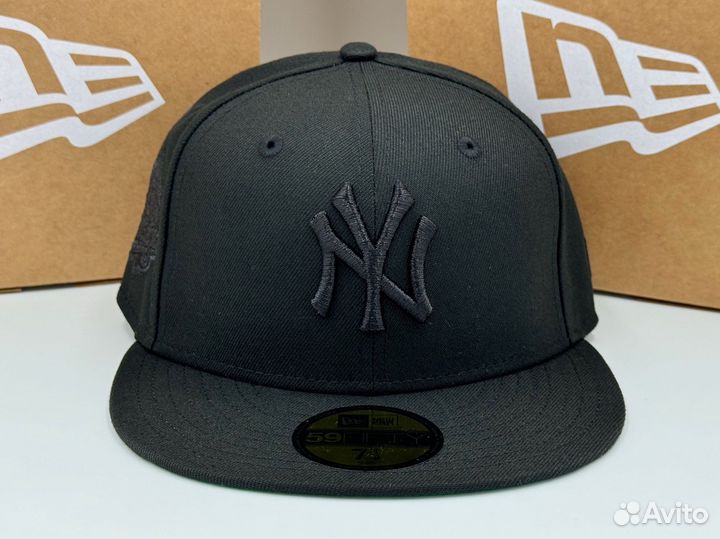 Бейсболка New Era NY Yankees Liquid Metal 7 1/8