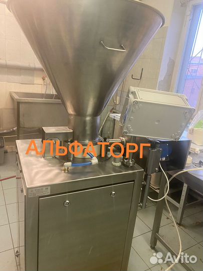 Шприц вакуумный с перекрутчиком