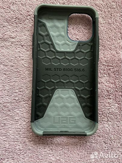 Чехол UAG на iPhone 12 mini