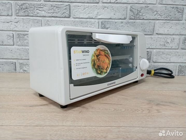Мини печь StarWind SMO2041