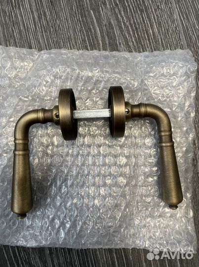 Дверная ручка