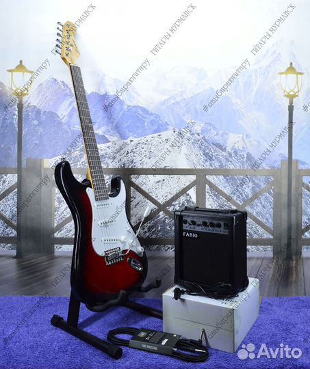 Электрогитара и комбик 10W (новые) + аксессуары