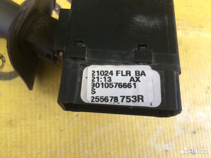 Переключатель подрулевой Renault Duster