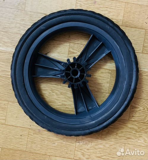 Колесо для коляски