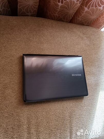 Samsung AMD A-10 с 2мя видеокартами на SSD