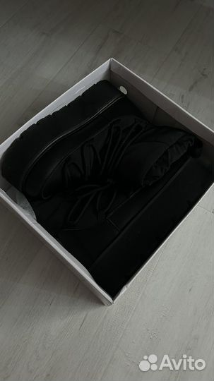 Дутики женские