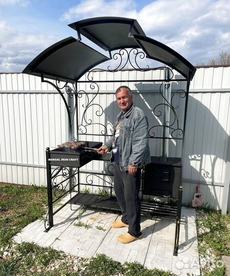 Беседка с мангалом