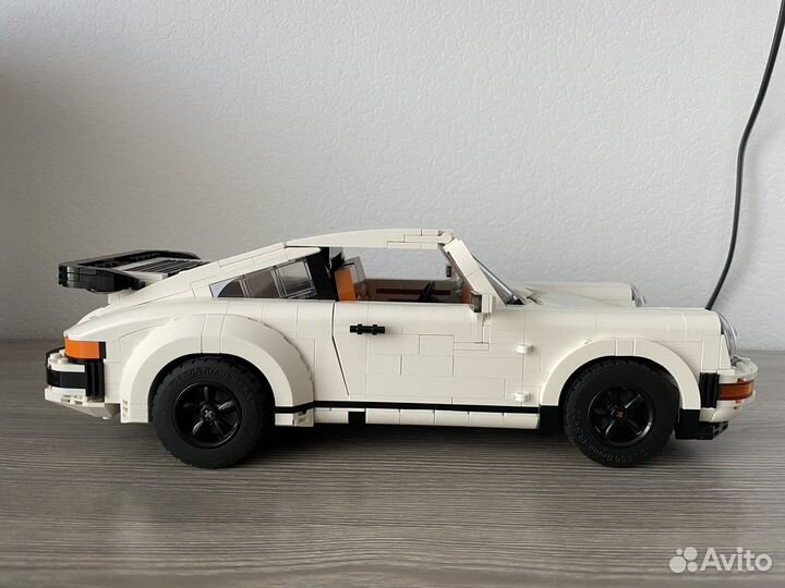 Lego porsche 911 10295