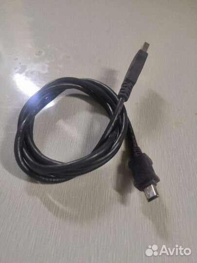 Провод для зарядки телефона