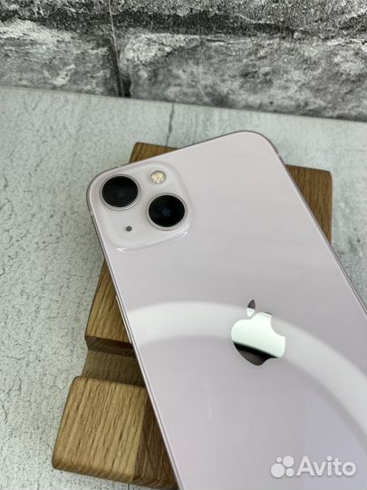 iPhone 13 128 нежно розовый