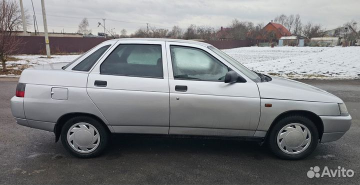 ВАЗ 2110 1.6 МТ, 2003, 200 000 км