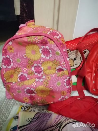 Детские сумки и рюкзаки пакетом