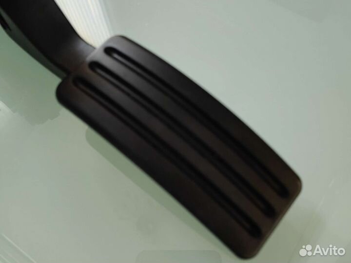 Педаль газа Nissan almera