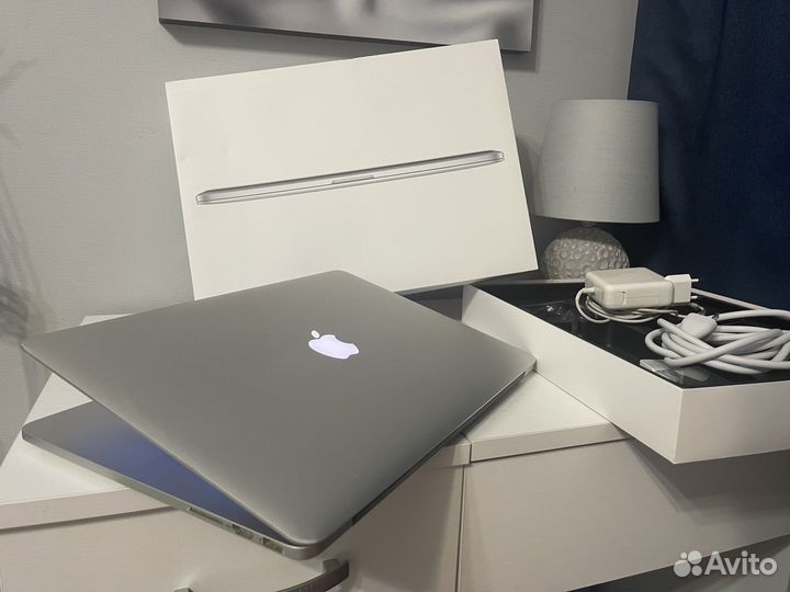 Apple MacBook pro 15 retina 2013 750gb 16gb ram