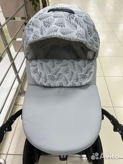 Детская коляска