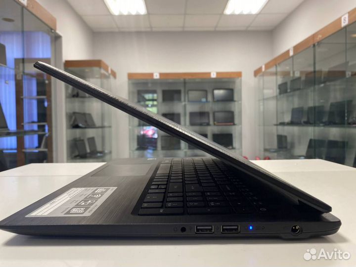 Ноутбук Acer Aspire 3 (A6/ 6gb ram/SSD/ Radeon R4)