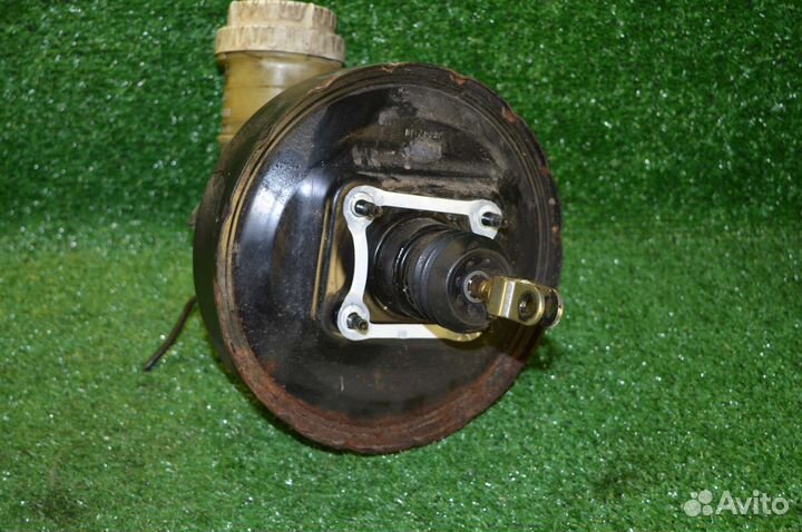 Вакуумный усилитель тормозов Mitsubishi Carisma