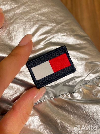 Куртка женскач зимняя tommy hilfiger 42