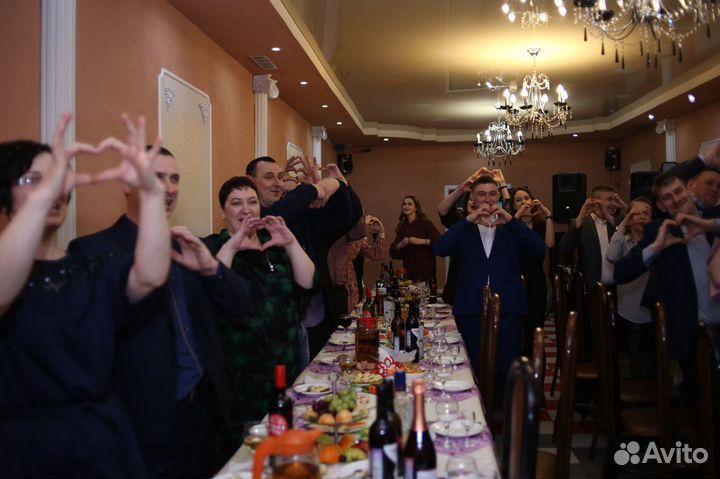 Ведущая праздничных торжеств (Тамада)