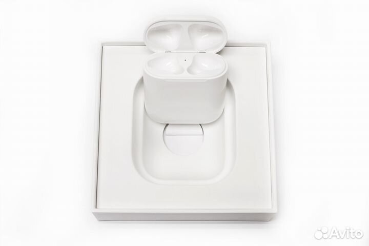Apple AirPods Charging Case новый