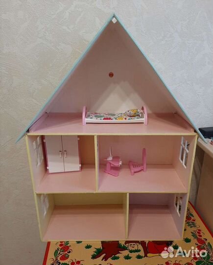 Домик кукольный