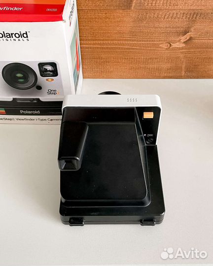 Polaroid One Step 2 (б/у) моментальный фотоапарат