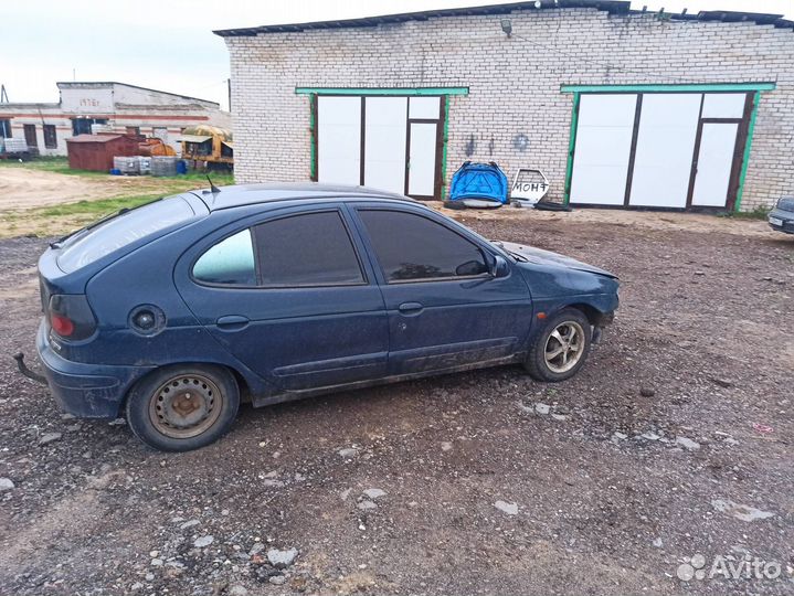 Автомобиль на запчасти Renault Megane 1