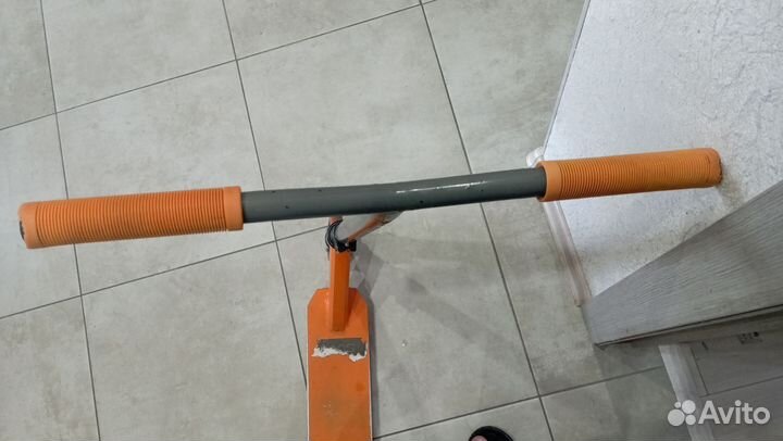 Самокат трюковой