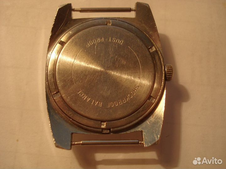 Антикварные наручные часы Восток