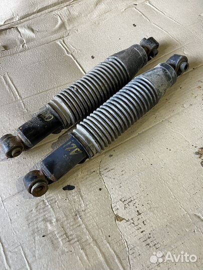 Задние амортизаторы Hyundai I20