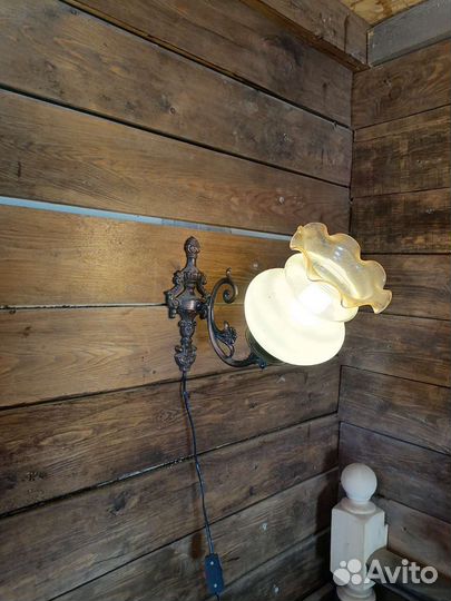 Настенный светильник бра