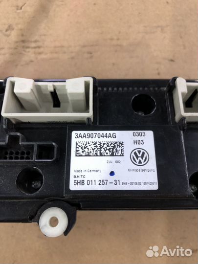 Блок управления климатом Volkswagen Jetta 6