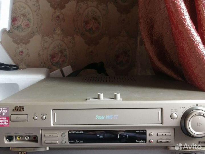 Видеомагнитофон