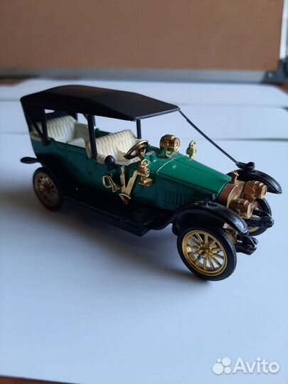 Модель автомобиля Руссо Балт с24/40