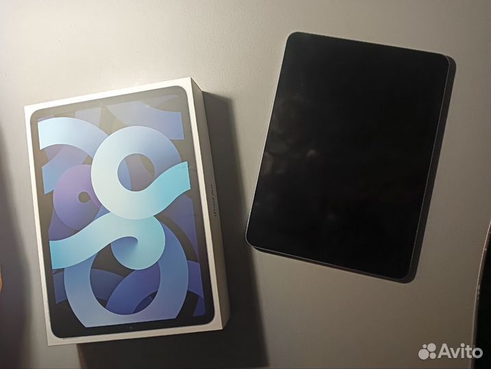 iPad Air(4-го поколения) Wi-Fi 64 гб 10.9 2020