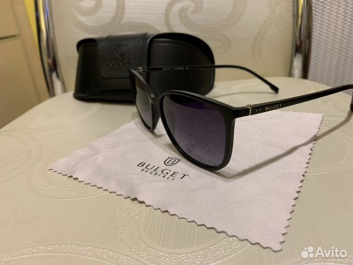 Очки солнцезащитные