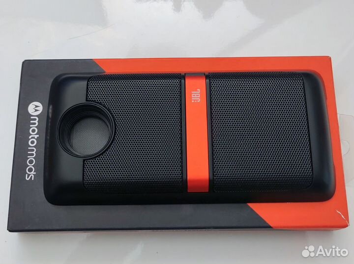 JBL SoundBoost Portable Stereo Speaker - Чёрная