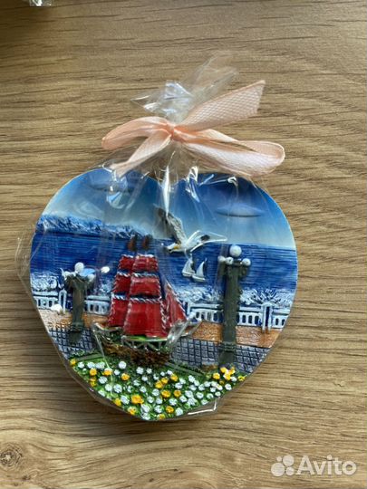 Магниты сувенирные на холодильник