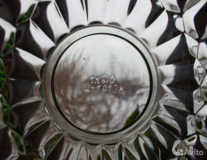 Ваза 1 кдо зеленое стекло