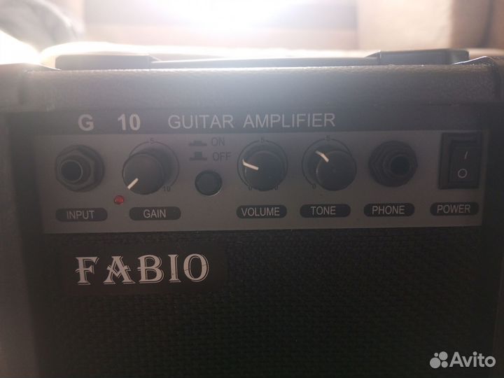 Комбоусилитель Fabio g10