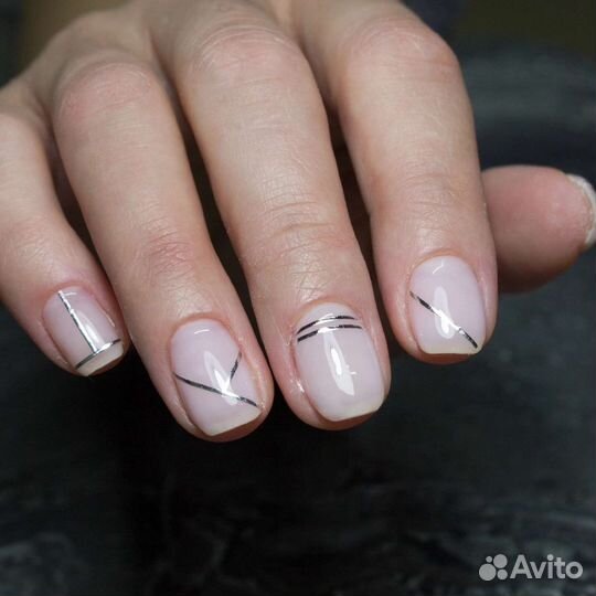 Маникюр и педикюр