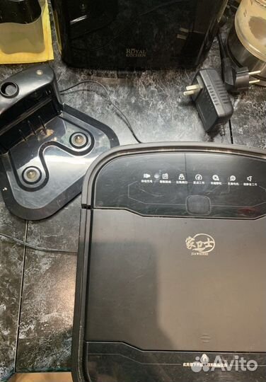 Робот пылесос