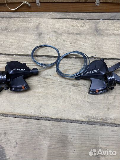 Манетки shimano altus SL-M2000 3 на 9 почти топ