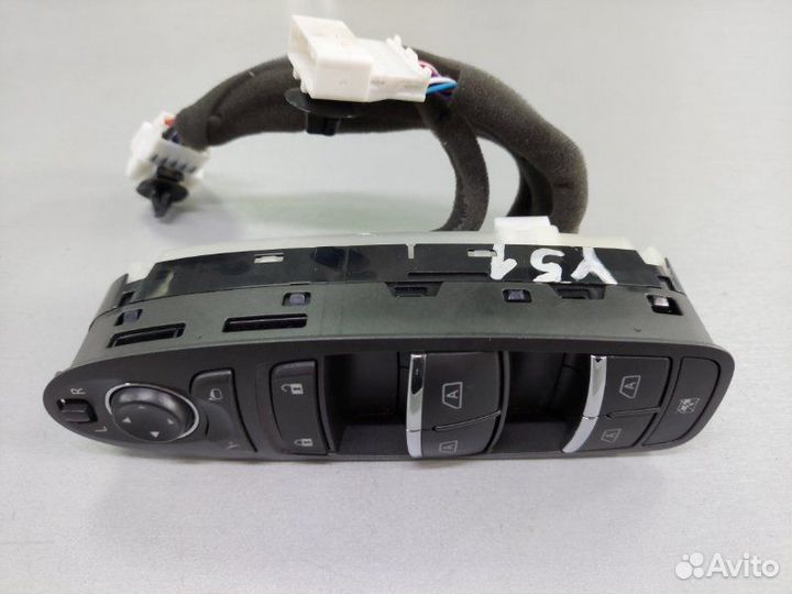 Блок управления стеклами передний правый Nissan