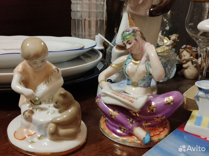 Фарфоровая статуэтка Лётчик лфз СССР