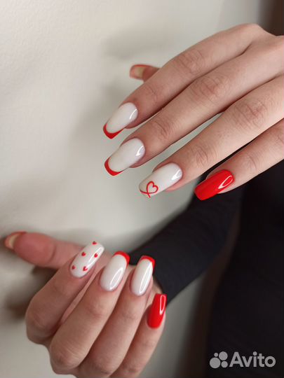 Маникюр и педикюр