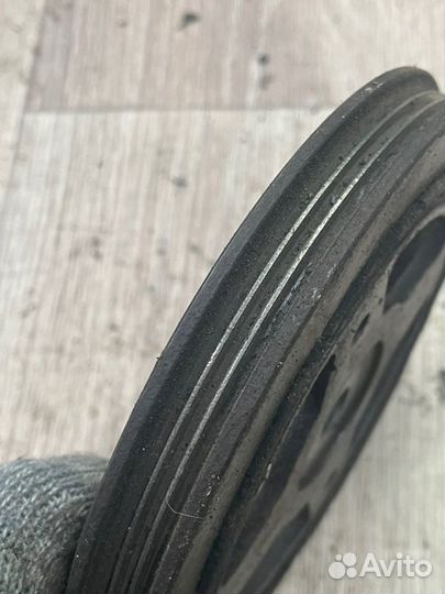 Шкив коленвала Toyota Prius NHW10 1nzfxe 1998