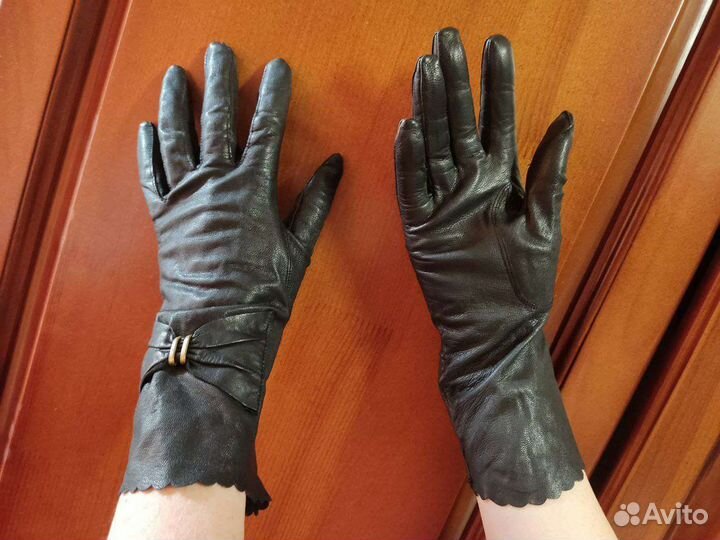 Перчатки
