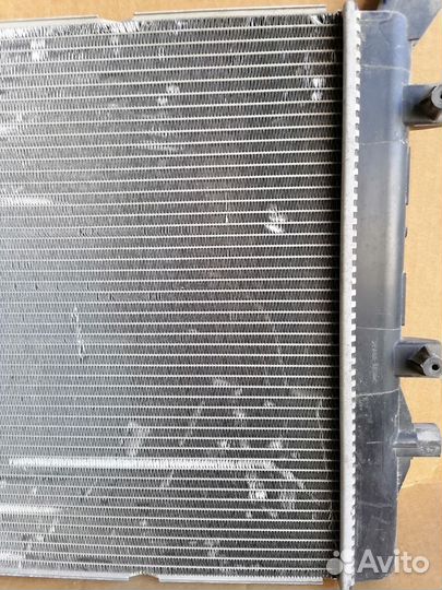 Радиатор основной Volkswagen Golf 6