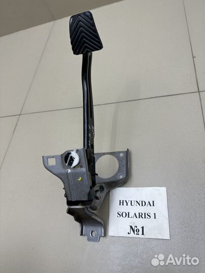 Педали Hyundai Solaris 1